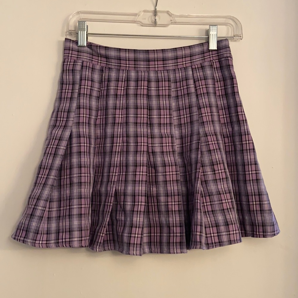 “Better be” purple plaid mini pleated skirt size M
